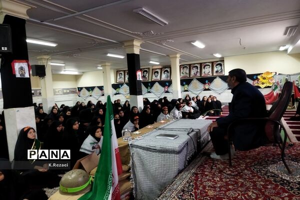 جلوه هایی از ارادت دانش‌آموزان مدارس قم به اهل بیت(ع) و شهدا-1