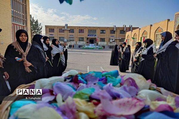 جلوه هایی از ارادت دانش‌آموزان مدارس قم به اهل بیت(ع) و شهدا-1