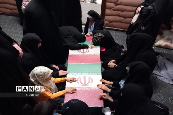 جلوه‌هایی از ارادت دانش‌آموزان مدارس قم به اهل بیت(ع) و شهدا-2