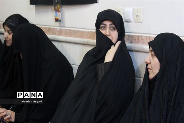 جلوه‌هایی از ارادت دانش‌آموزان مدارس قم به اهل بیت(ع) و شهدا-2