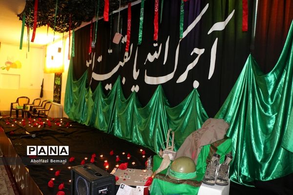 جلوه‌هایی از ارادت دانش‌آموزان مدارس قم به اهل بیت(ع) و شهدا-2