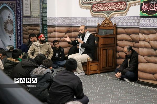 جلوه‌هایی از ارادت دانش‌آموزان مدارس قم به اهل بیت(ع) و شهدا-2