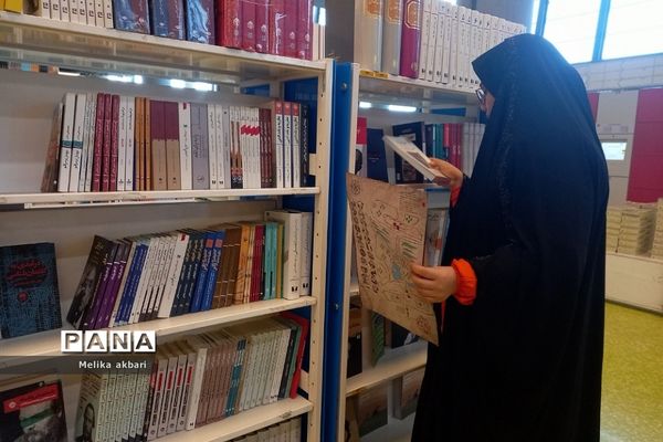 بازدید دانش‌آموزان ناحیه دو شهرری از باغ کتاب تهران