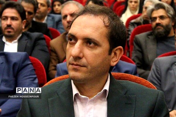 نشست کیفیت بخشی به عملکرد مدیریت مراکز آموزشی در بهارستان دو