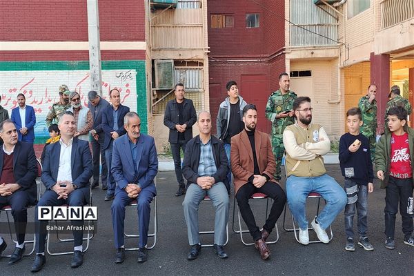 آیین تجلیل از دانش‌آموز رباط‌کریمی و صاحب مدال طلای جهان در مسابقات کاراته ۲۰۲۳ گرجستان