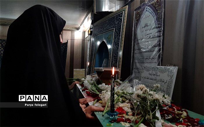 استقبال با شکوه دانش‌آموزان قرچکی از پیکر مطهر شهید گمنام