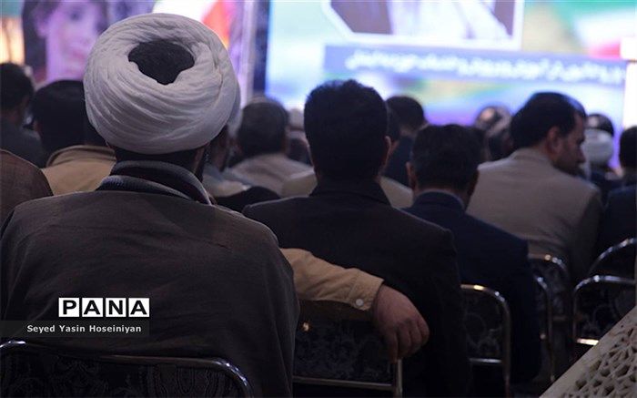 نشست هم‌اندیشی قرارگاه آینده‌ساز در اسلامشهر/ فیلم
