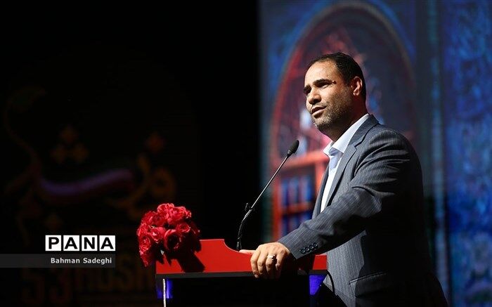 نهال هر اتفاق خوبی برای آینده در مدرسه کاشته می‌شود