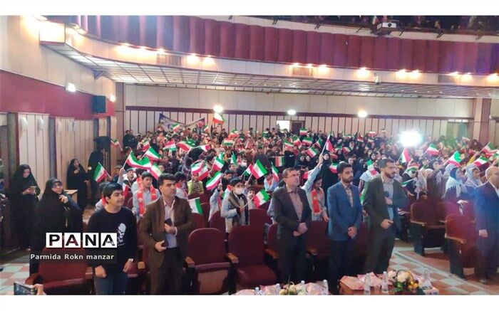 اجتماع عظیم دانش‌آموزی‌ فرزندان حاج قاسم در شیراز