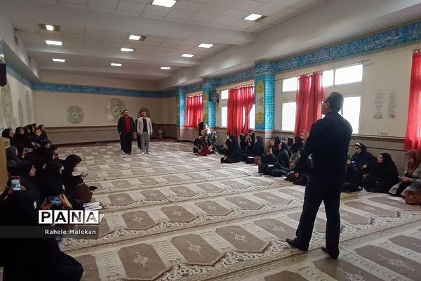 آغاز کارگاه‌های آموزشی مربیان پیشتاز شهرستان شهریار