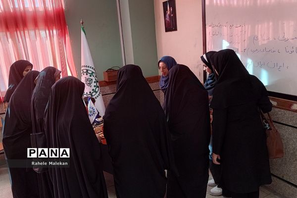 آغاز کارگاه‌های آموزشی مربیان پیشتاز شهرستان شهریار