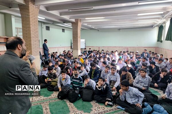 اجتماع فرزندان حاج قاسم و افتتاحیه طرح لاله‌های روشن در کهریزک