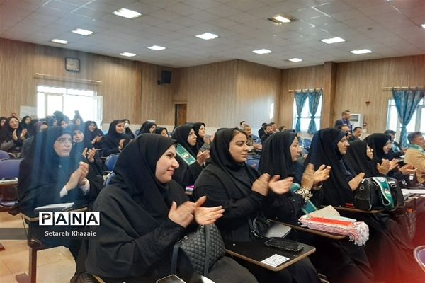 کارگاه تخصصی آموزش مربیان تشکیلات پیشتازان ناحیه ۶ مشهد