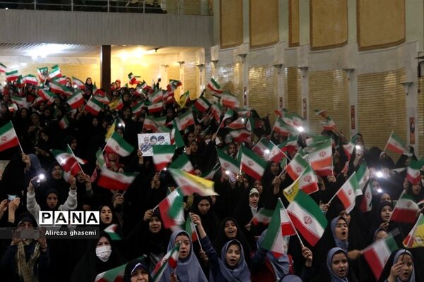 اجتماع بزرگ فرزندان حاج قاسم در استان مرکزی