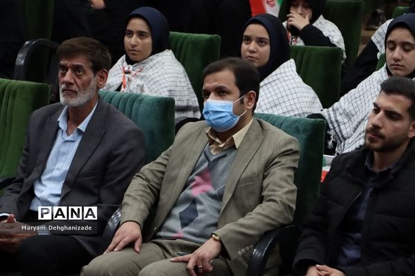 دختران حاج قاسم؛ به یاد پدر و به همراه تجلیل از مادر