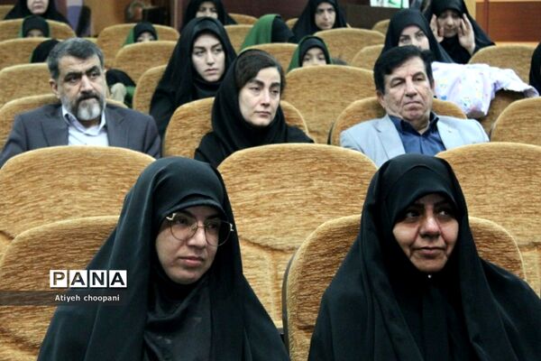 تقدیر از برگزیدگان مسابقه «گزارشگر اربعین باشید»