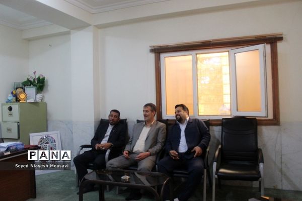 دیدار شورای معاونان آموزش و پرورش استان بوشهر با نماینده ولی فقیه در استان و امام جمعه بوشهر