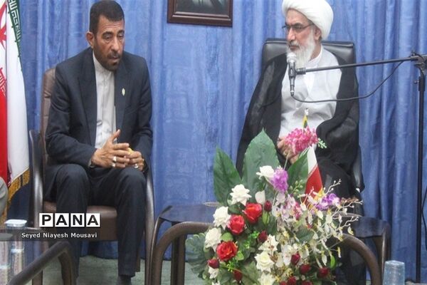 دیدار شورای معاونان آموزش و پرورش استان بوشهر با نماینده ولی فقیه در استان و امام جمعه بوشهر