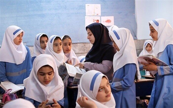 ارتقای جایگاه معلم با اجرای قانون رتبه‌بندی