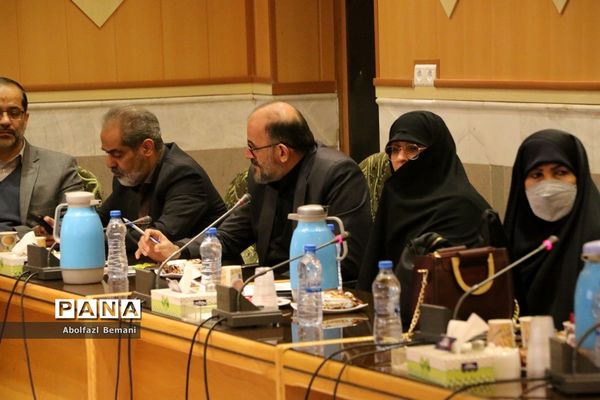 آیین تجلیل از بانوان فرهنگی «همسر شهید» در قم