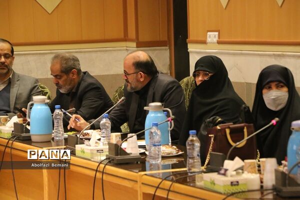 آیین تجلیل از بانوان فرهنگی «همسر شهید» در قم