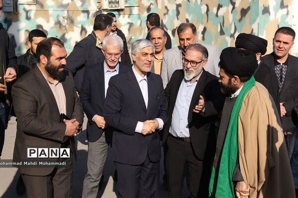 بازدید وزیر ورزش و جوانان از مجموعه‌های ورزشی فشافویه