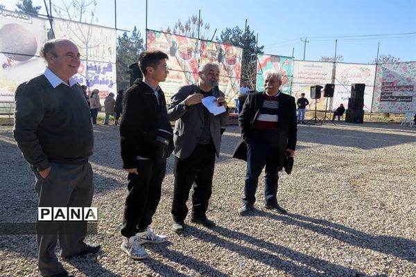 جشنواره غذاهای سنتی شهرستان بجنورد در فرهنگسرای شهروند