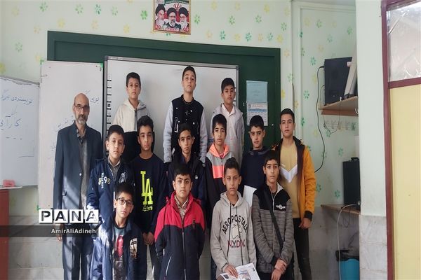 برگزاری کارگاه آموزش خبرنگاری پسران در خلیل‌آباد