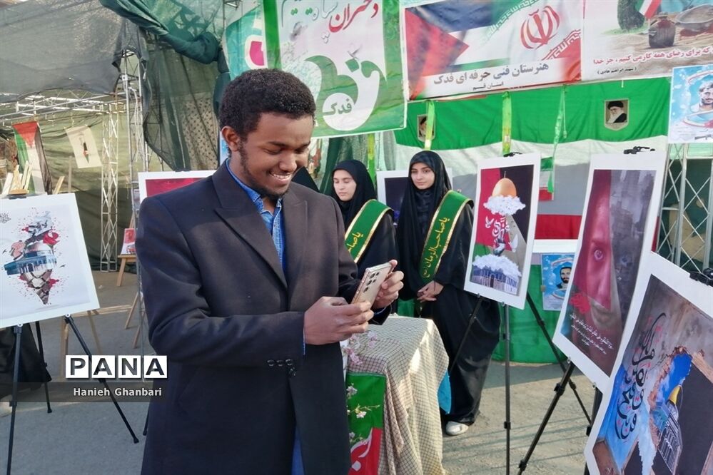 نمایشگاه نقاشی «آخراشه» با موضوع فلسطین در قم-2