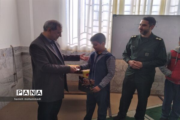 زنگ مقاومت به‌مناسبت گرامیداشت  یاد و خاطره حاج قاسم سلیمانی