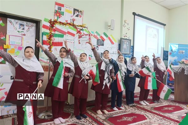 نواختن زنگ بصیرت در مدارس شهرستان قدس