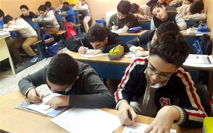 روایت آموزگار سوادآموزی که با تشخیص به موقع باعث بازگشت دانش‌آموز به تحصیل شد