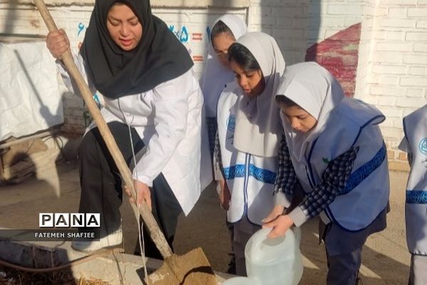 اجرای طرح شهید عنایت اله مرادی در مدارس کهریزک