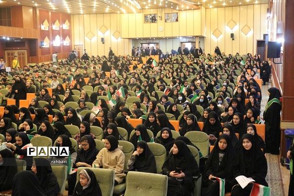 اجتماع بزرگ فرزندان حاج قاسم در اردبیل