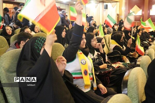 اجتماع بزرگ فرزندان حاج قاسم در اردبیل