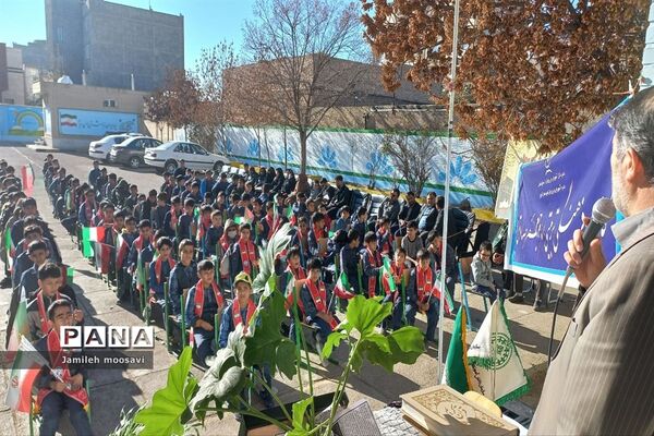 بزرگداشت هفته بصیرت و مقاومت در فاروج
