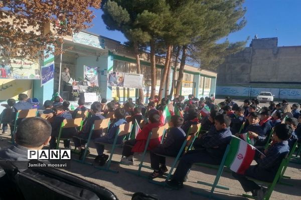 بزرگداشت هفته بصیرت و مقاومت در فاروج