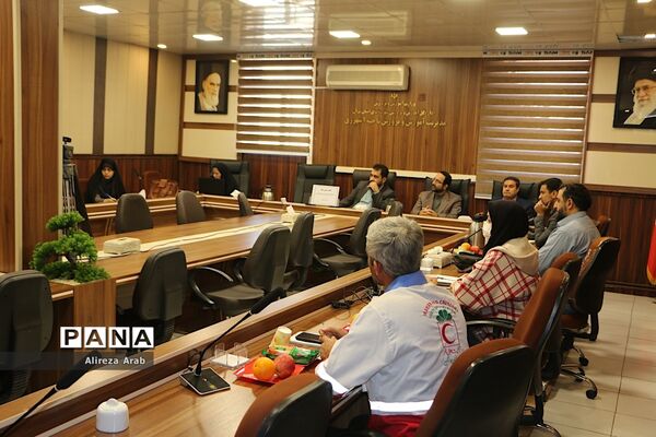 برگزاری کمیته ملی نماد در اداره آموزش و پرورش ناحیه یک شهرری