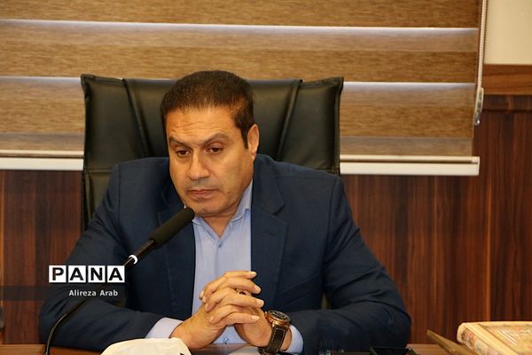 برگزاری کمیته ملی نماد در اداره آموزش و پرورش ناحیه یک شهرری