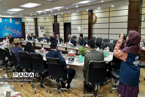 نشست ستاد سومین یادواره ملی نهضت سوادآموزی در بوشهر