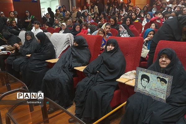 جشن تقدیر از مادران شهید توسط بسیج جامعه زنان سپاه شهرستان فیروزکوه