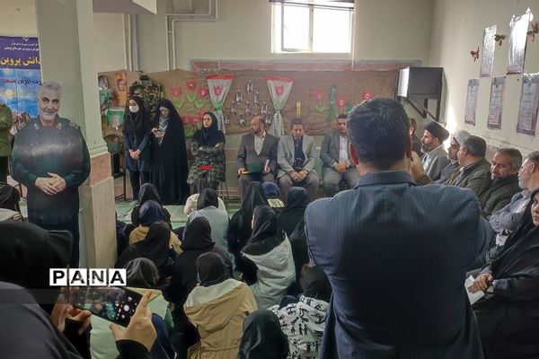 برگزاری طرح لاله‌های روشن در هنرستان دخترانه پردیس