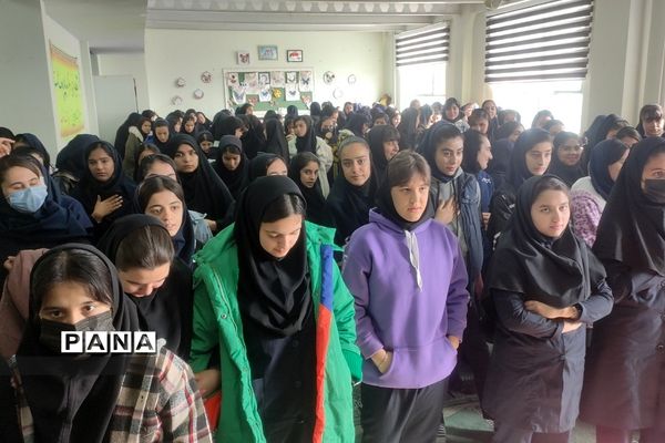 برگزاری طرح لاله‌های روشن در هنرستان دخترانه پردیس