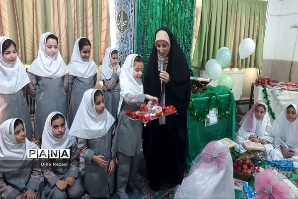جشن آموزش سی‌‌ وسه روزه قرآن‌کریم درآموزشگاه الله‌اکبر اسلامشهر