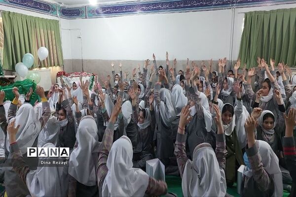 جشن آموزش سی‌‌ وسه روزه قرآن‌کریم درآموزشگاه الله‌اکبر اسلامشهر