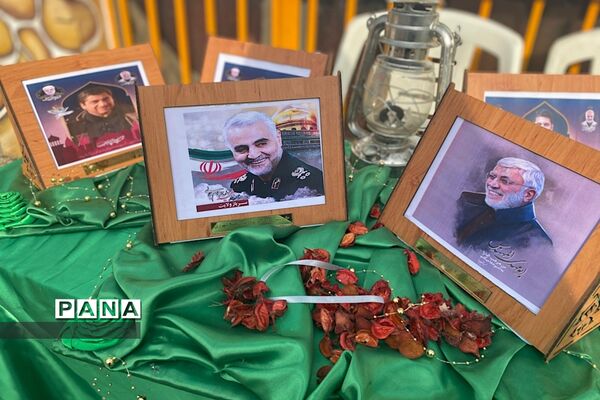برگزاری مراسم بزرگداشت در آستانه چهارمین سالروز شهادت سردار سلیمانی در مدارس ناحیه یک شهرری