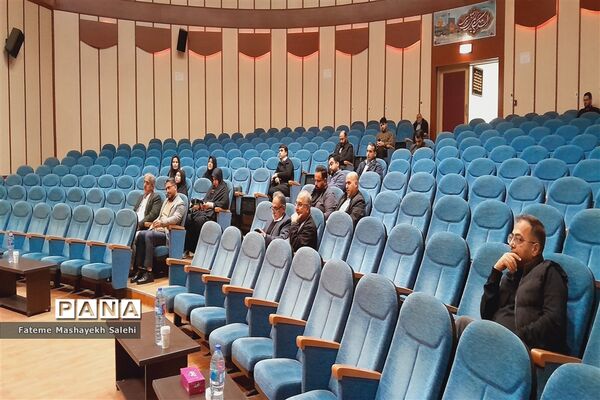 جلسه توجیهی مسئولان با خبرنگاران در راستای انتخابات