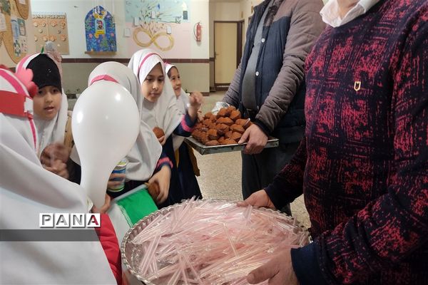 آغاز توزیع شیر رایگان در مدارس