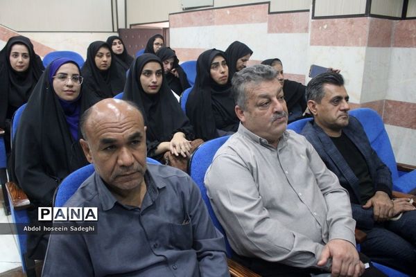 تجلیل از جهادگران عرصه سوادآموزی اداره کل آموزش و  پرورش استان بوشهر