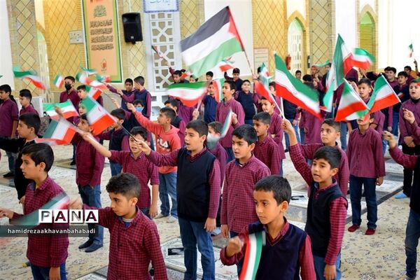 اجتماع دانش‌آموزی فرزندان حاج قاسم سلیمانی در بهاباد